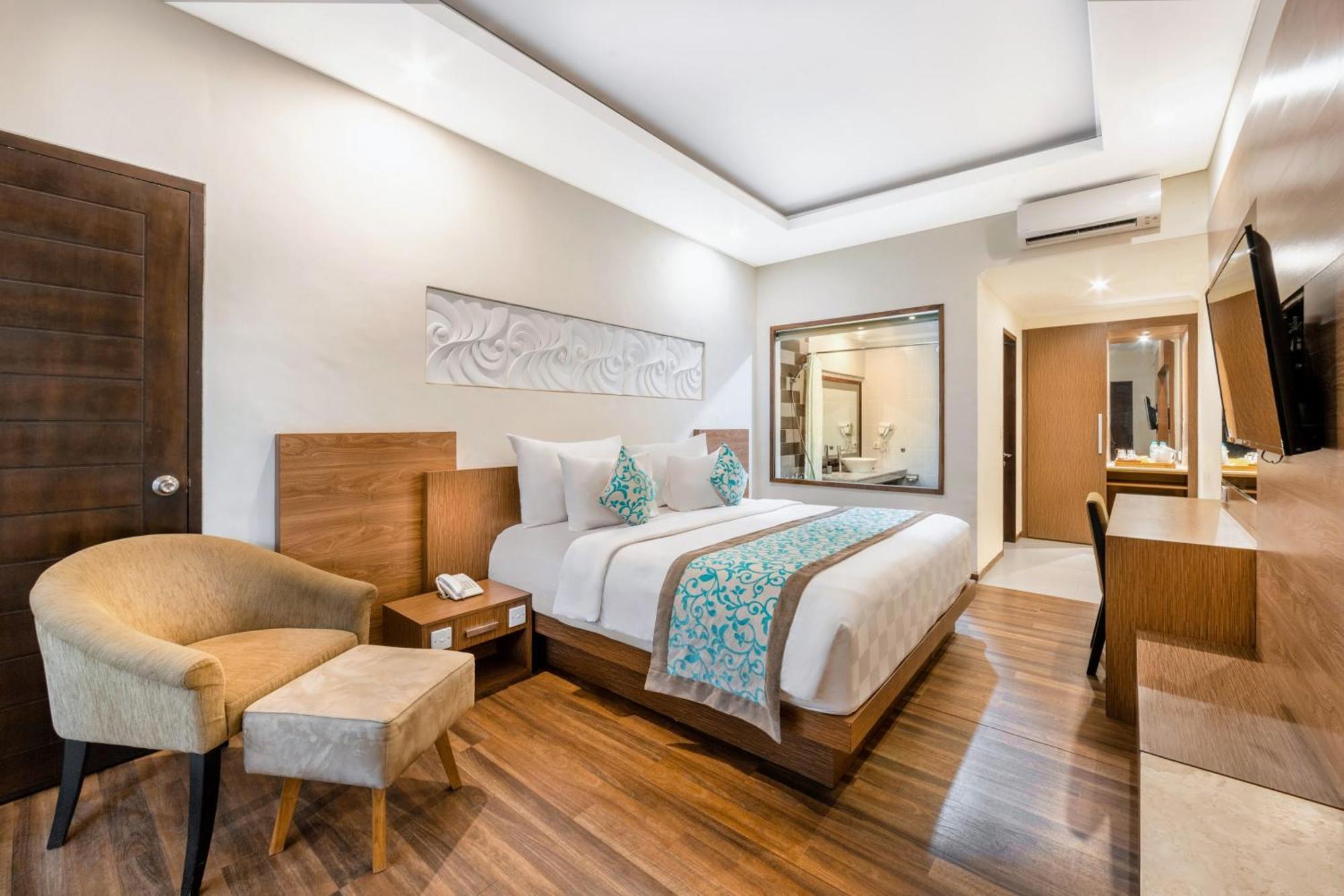 Adhi Jaya Hotel Кута Екстер'єр фото