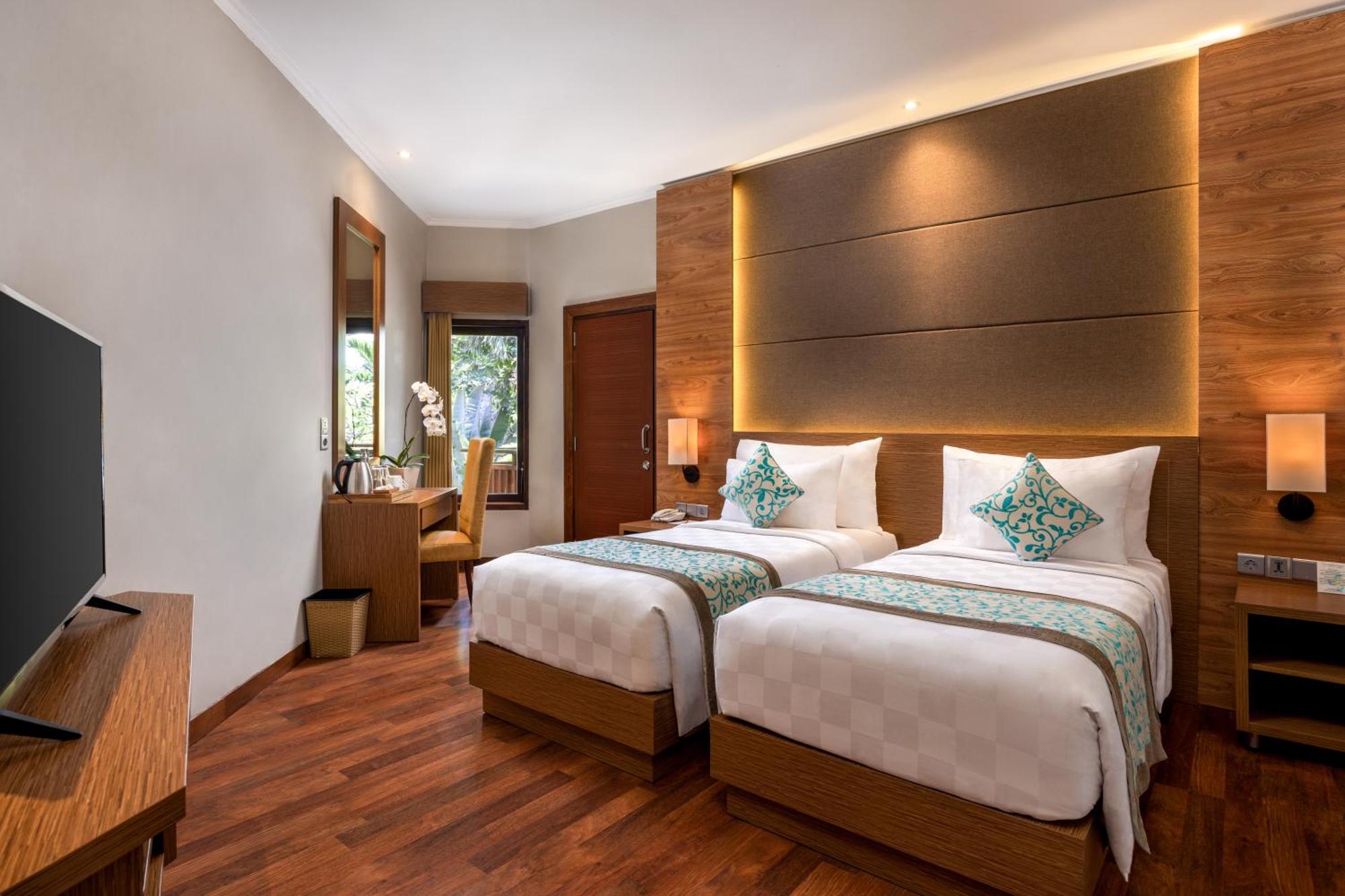 Adhi Jaya Hotel Кута Екстер'єр фото