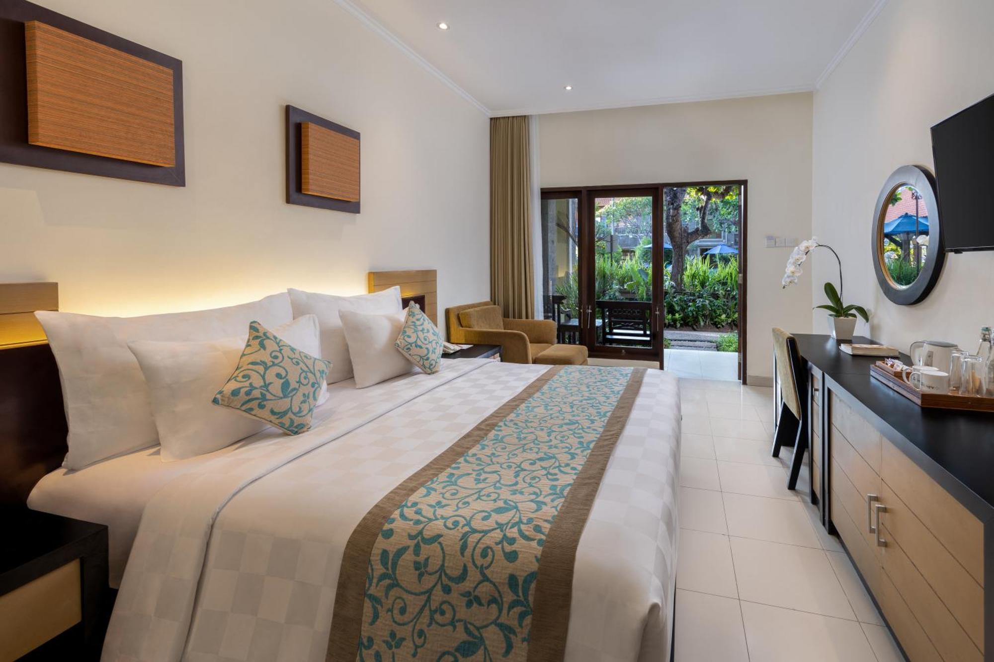 Adhi Jaya Hotel Кута Екстер'єр фото